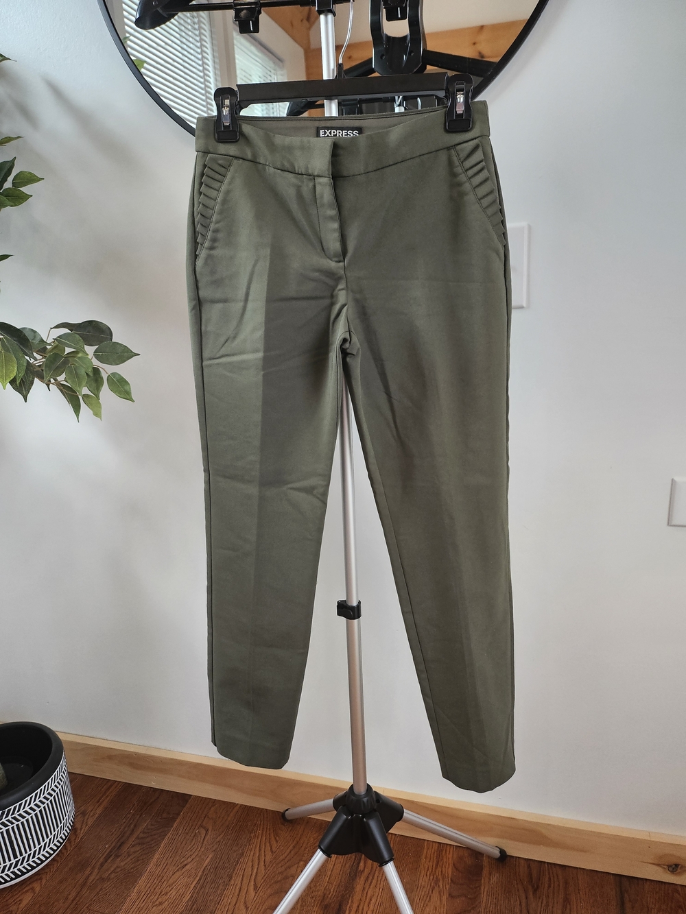 Express Woman Olive Green Slim Dress Pants